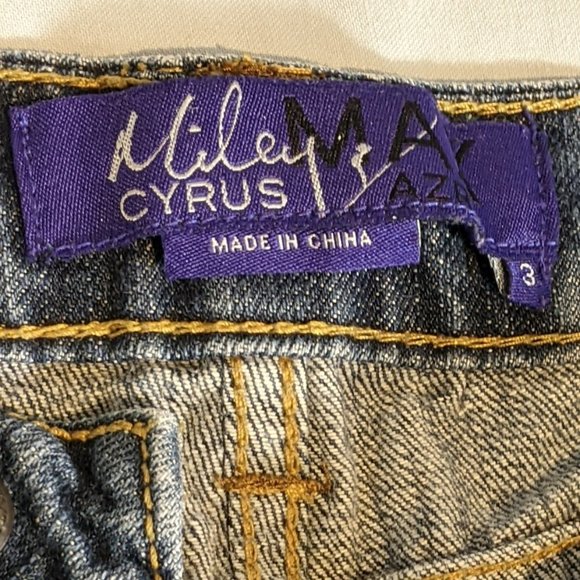 Miley Cyrus Max Azria Jeans size 3 EUC! - Picture 13 of 15